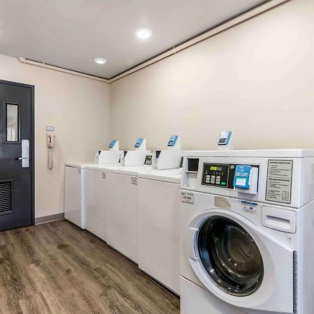 Extended Stay America Select Suites - Orlando - East Екстериор снимка