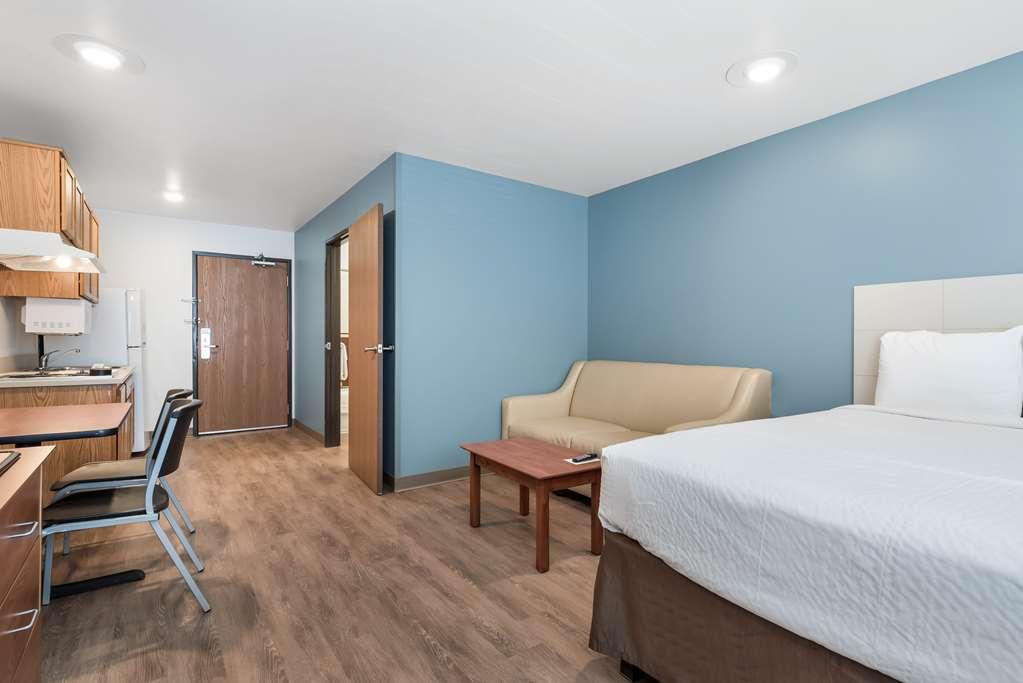 Extended Stay America Select Suites - Orlando - East Стая снимка