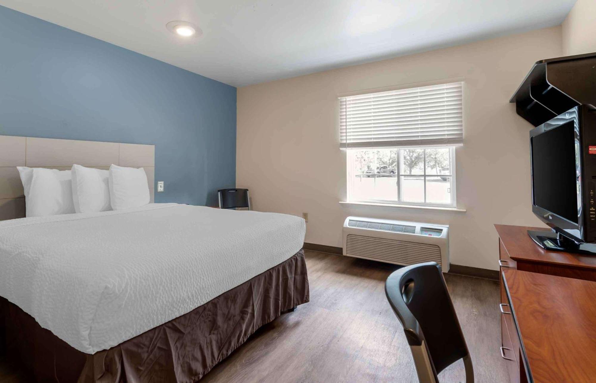 Extended Stay America Select Suites - Orlando - East Екстериор снимка